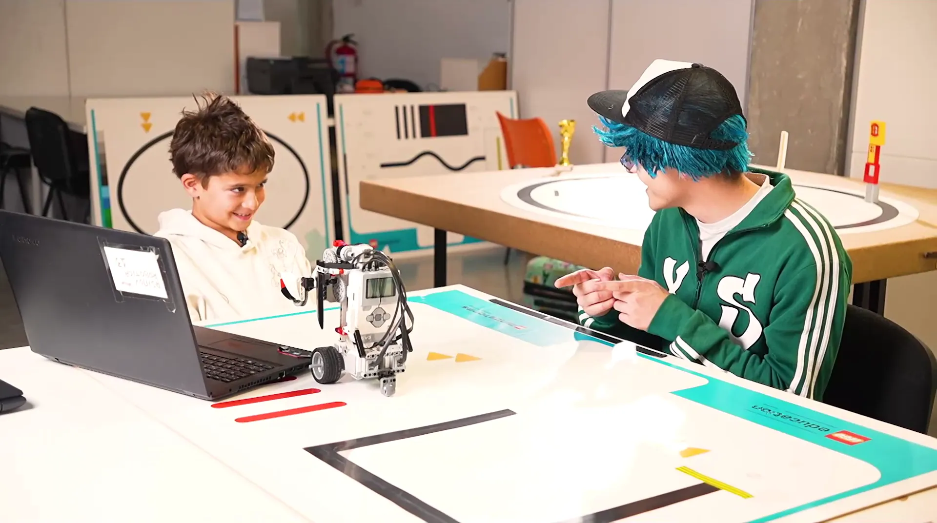 14. Jon eta robotika