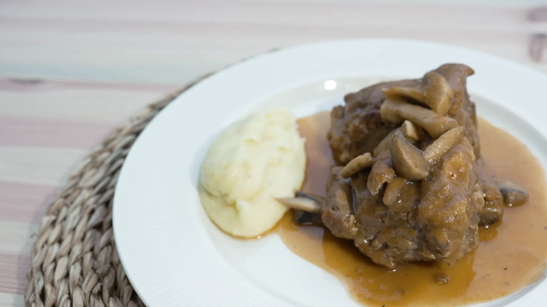 Costilla de cerdo guisada.