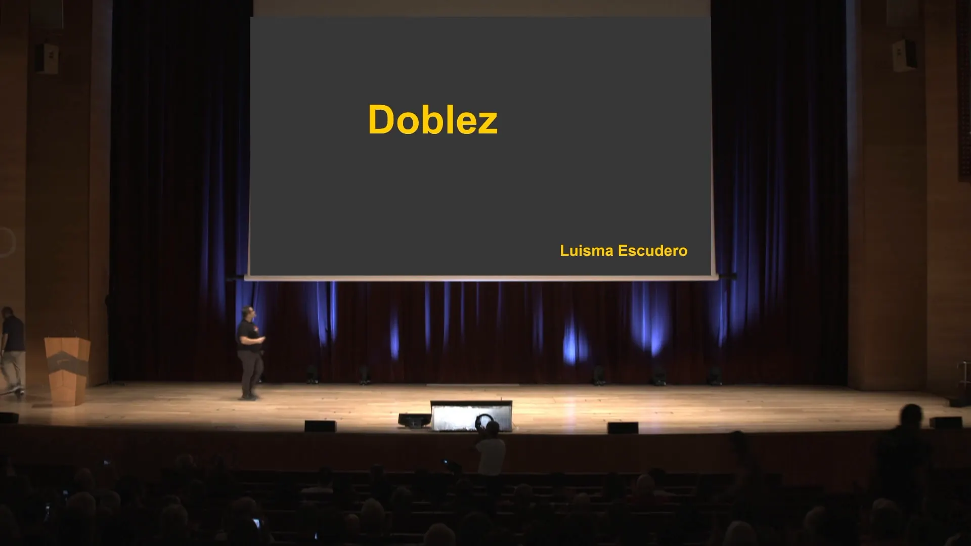 Luis María Escudero: Doblez