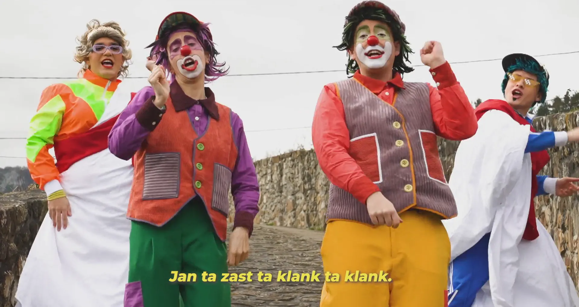 44. Historiaren bidetik