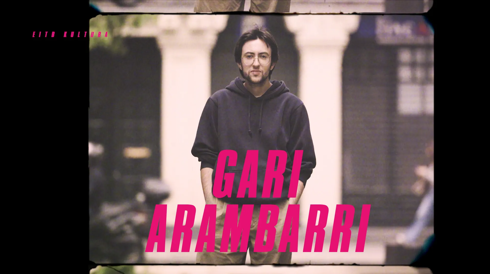 Gari Arambarri, materia eta esperimentazio analogikoa