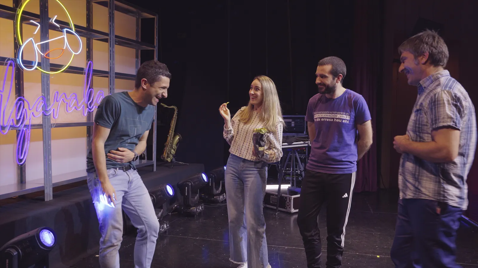 3. Bailando con el humor!