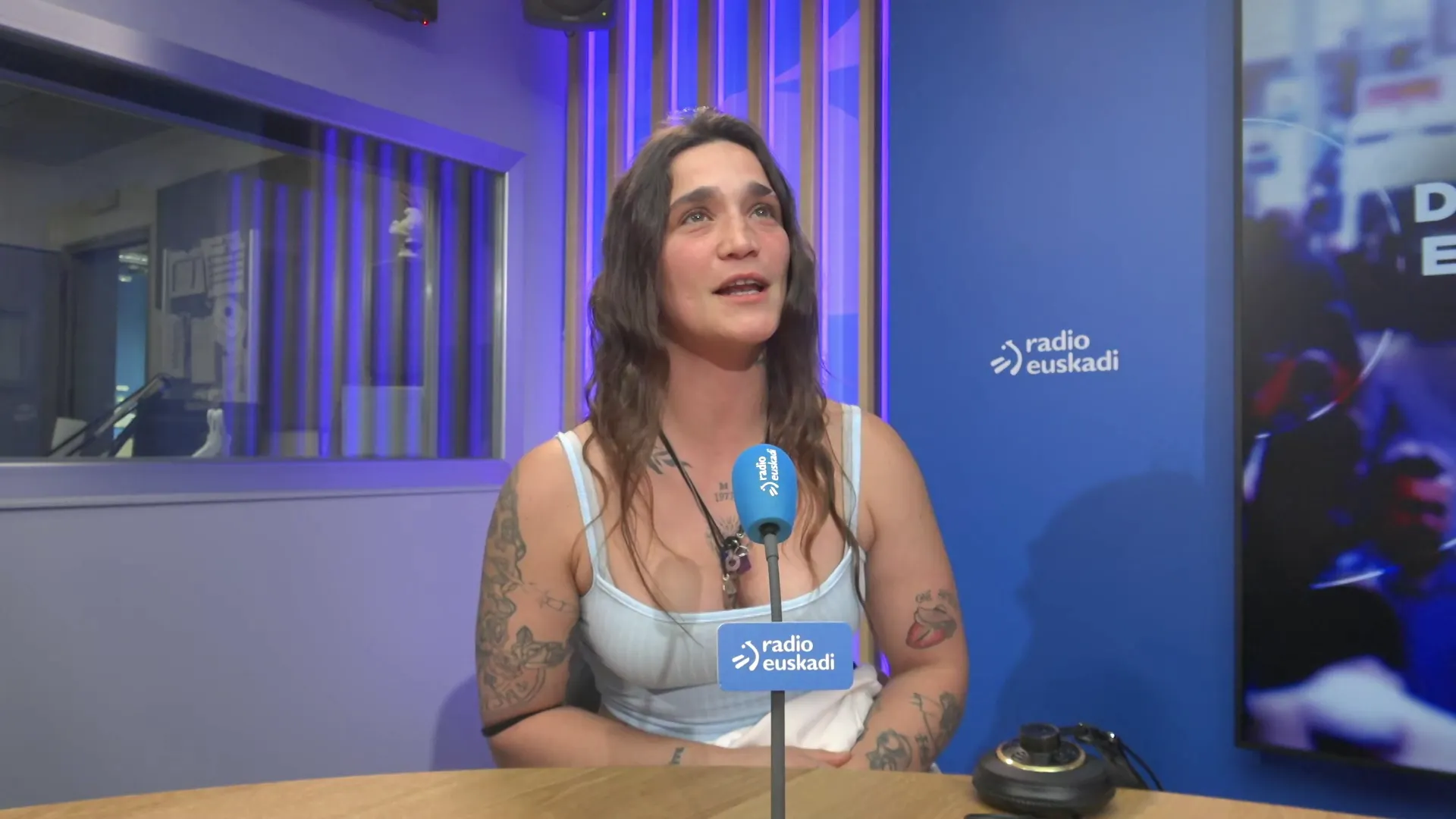 Inés Dehesa: “La primera noche en el campamento pobre lloré como un bebe. Las cacatas duermen contigo”