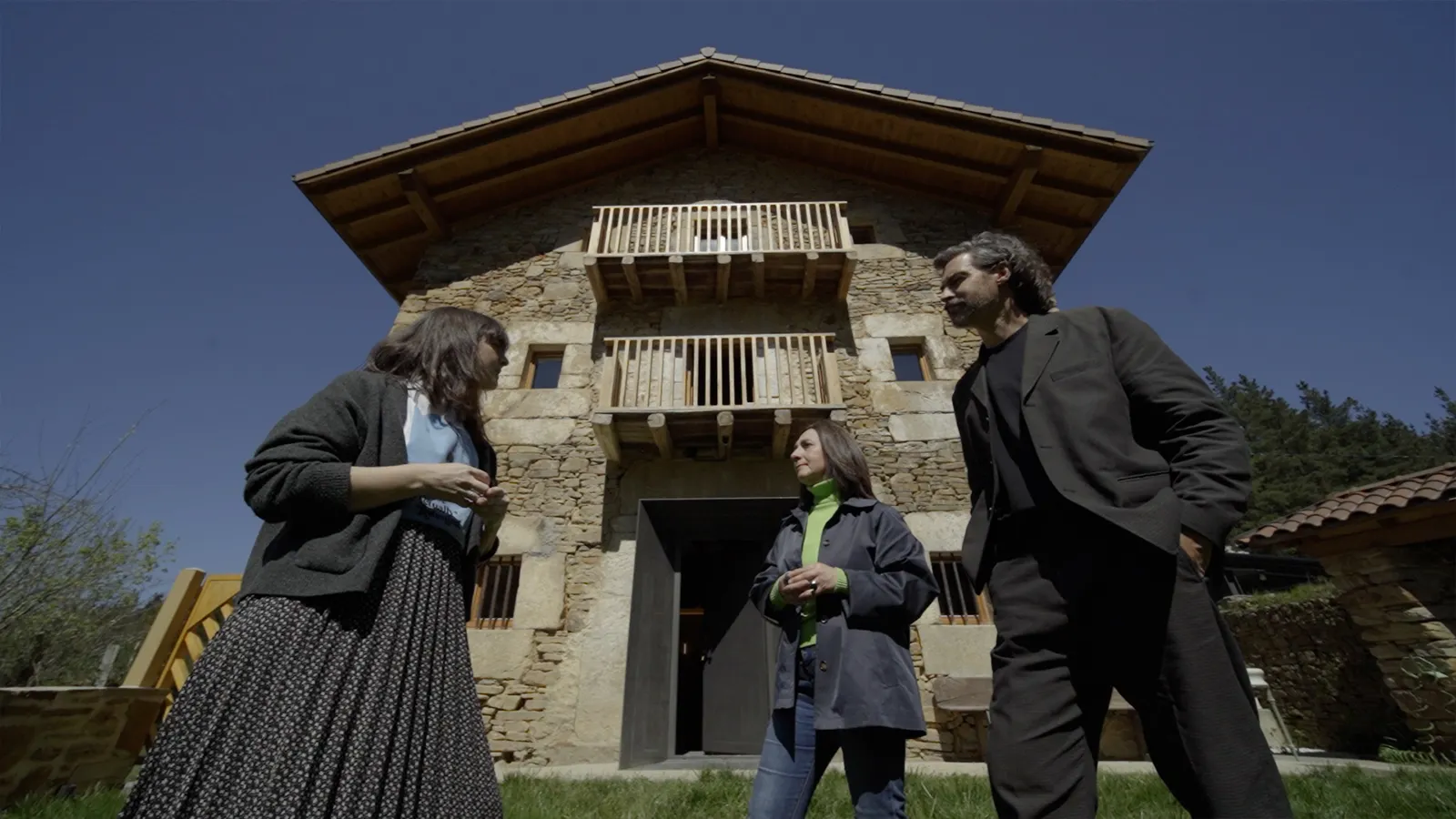 Caserío Garaitia (Baranbio) y Ribera 53 en el barrio bilbaíno de Zorrozaurre