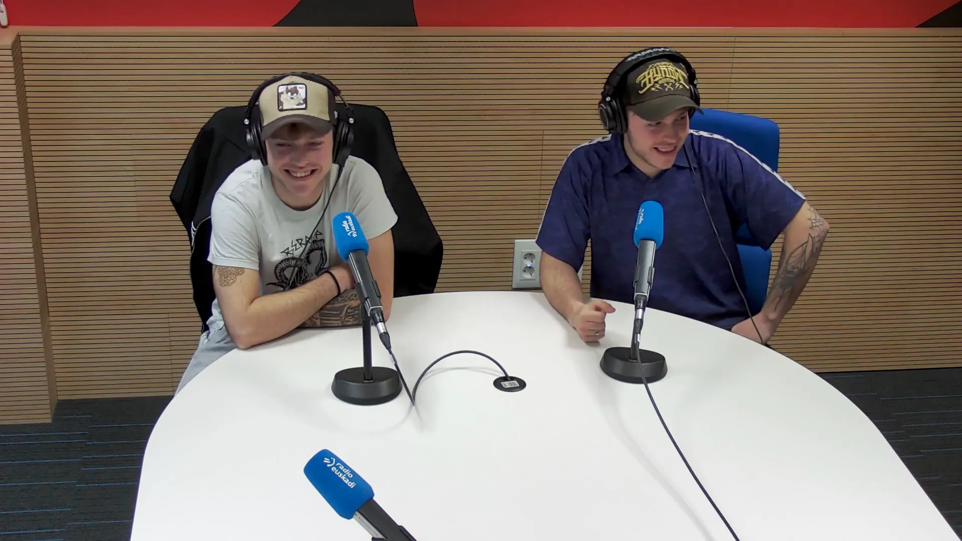 Los gemelos Oihan y Egoitz Astondoa: “Lo más duro ha sido ir atados”